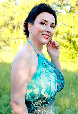Amazing single women from Ukraine, Kharkov - Tat'yana 48 yo, hair color ...