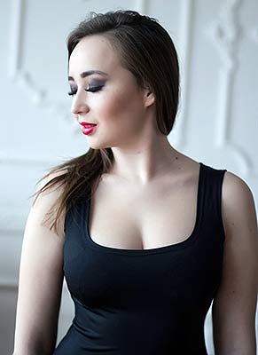 Sociable lady Oksana from Nikolaev (Ukraine), 31 yo, hair 